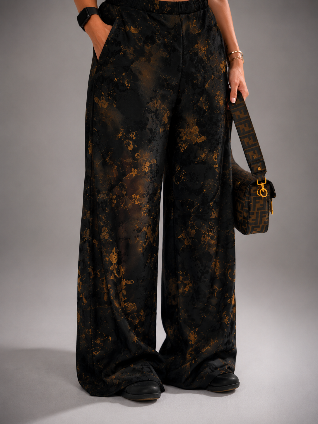 Zaria Wide-Leg Pants - Black & Gold