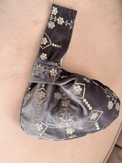 The Royal Slate Pouch