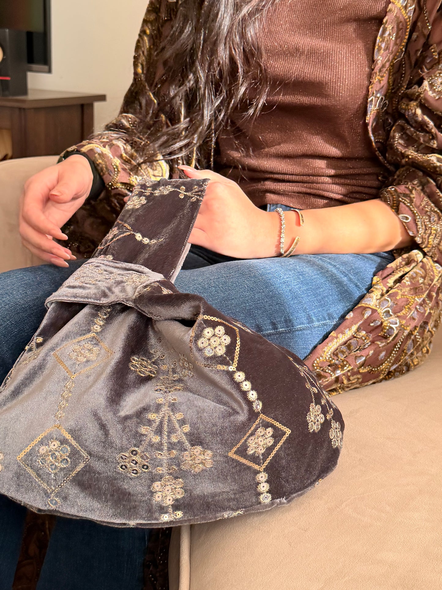 The Royal Slate Pouch