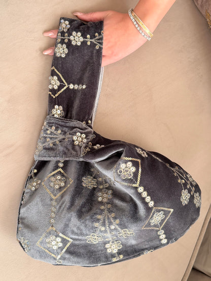 The Royal Slate Pouch